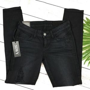 SIWY Hannah Slim crop black ripped jean 23